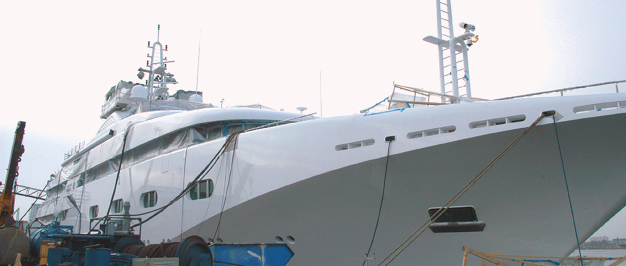 适用于超豪华游艇的穿隔密封