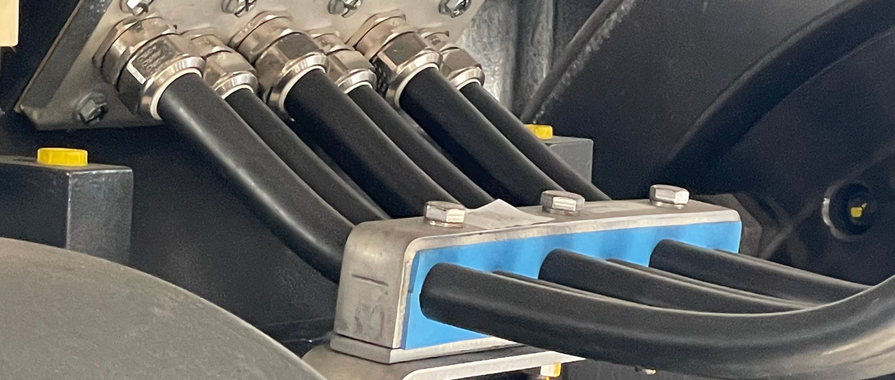 通过使用 Roxtec 电缆夹解决方案延长电缆寿命